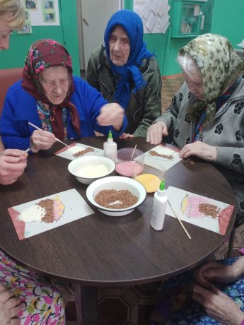 В ОГБУ "Поназыревский КЦСОН" реализуется практика  «Как организовать досуг проживающих в отделении временного проживания граждан пожилого возраста и инвалидов» ПРОЕКТ « МЫ - КАК ВСЕ!  »
