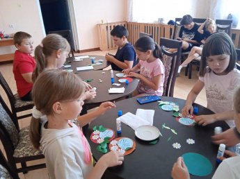Открытки ко Дню семьи, любви и верности